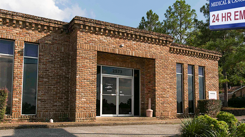 MedVet Mobile Hospital Building
